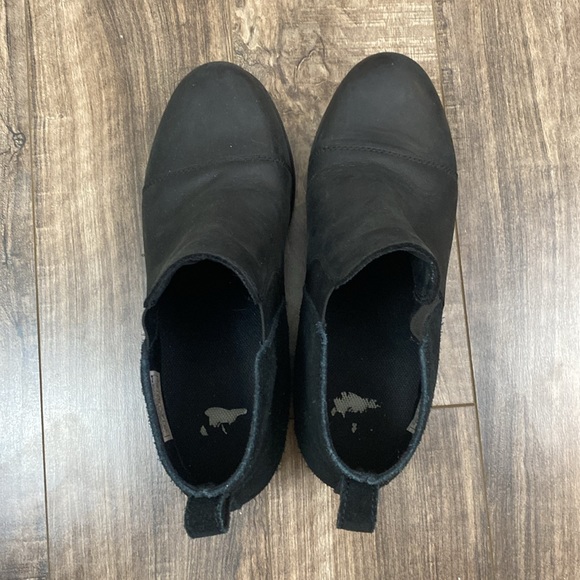 Sorel Evie Pull On Wedge Bootie Black Suede and Leather size 7.5 Waterproof - Picture 2 of 9